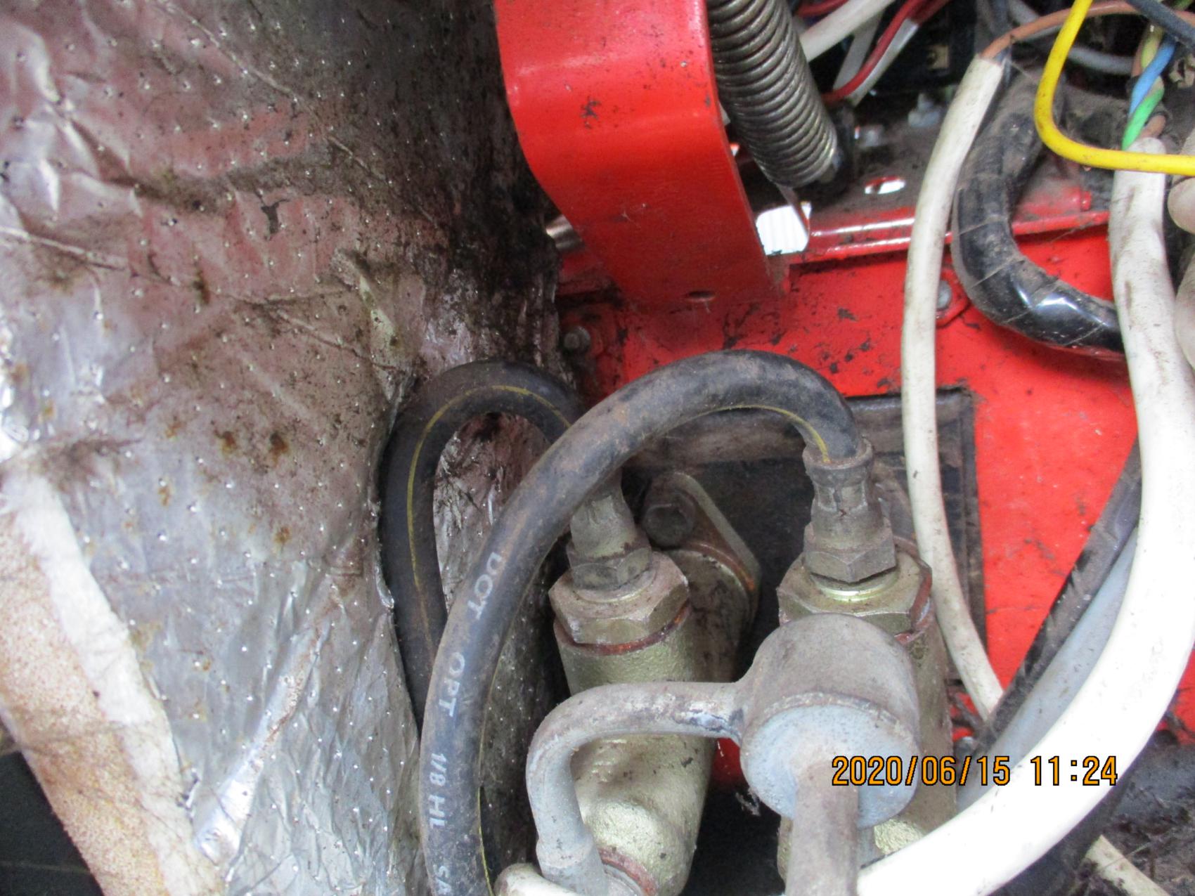 Zetorworld forum Tractor forum [Zetor 5340 Brake problem]